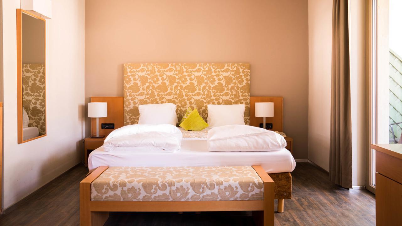 Flora Hotel & Suites Merano Eksteriør bilde